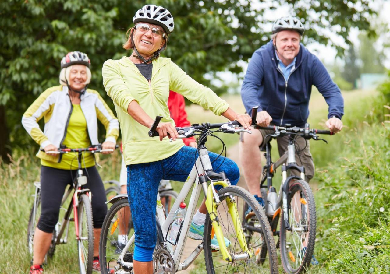 Greenhouse Living Apartment Fagus Mit Terrasse Und Feuerstelle - 6 Minuten Nach Winterberg - 4 Minuten Zur Ruhrquelle - Wandern - Mountainbike Fahren - Reisen Mit Hund & Natur Geniessen Medebach Bagian luar foto
